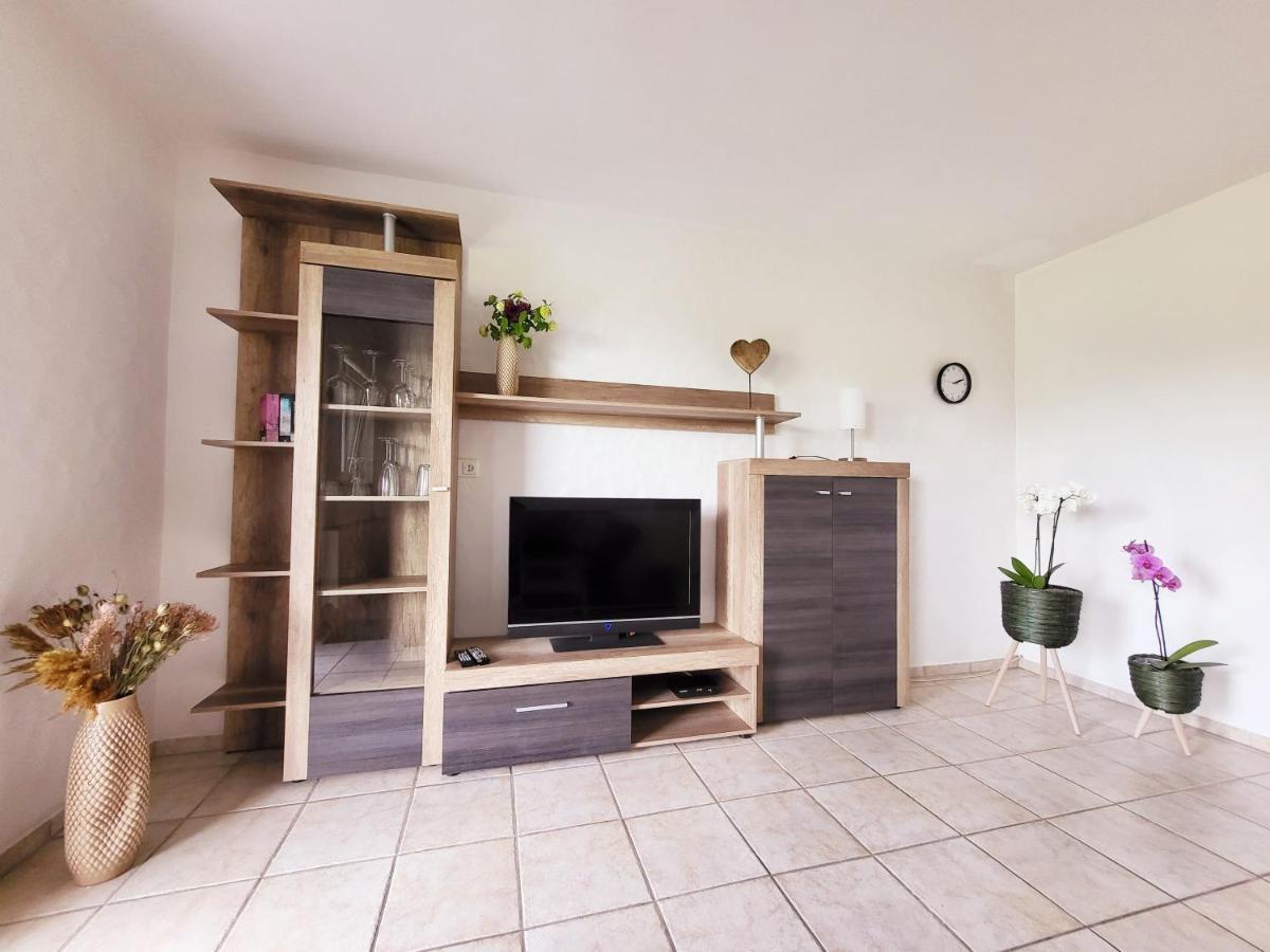Ferienwohnung Mary Schmidtheim Buitenkant foto